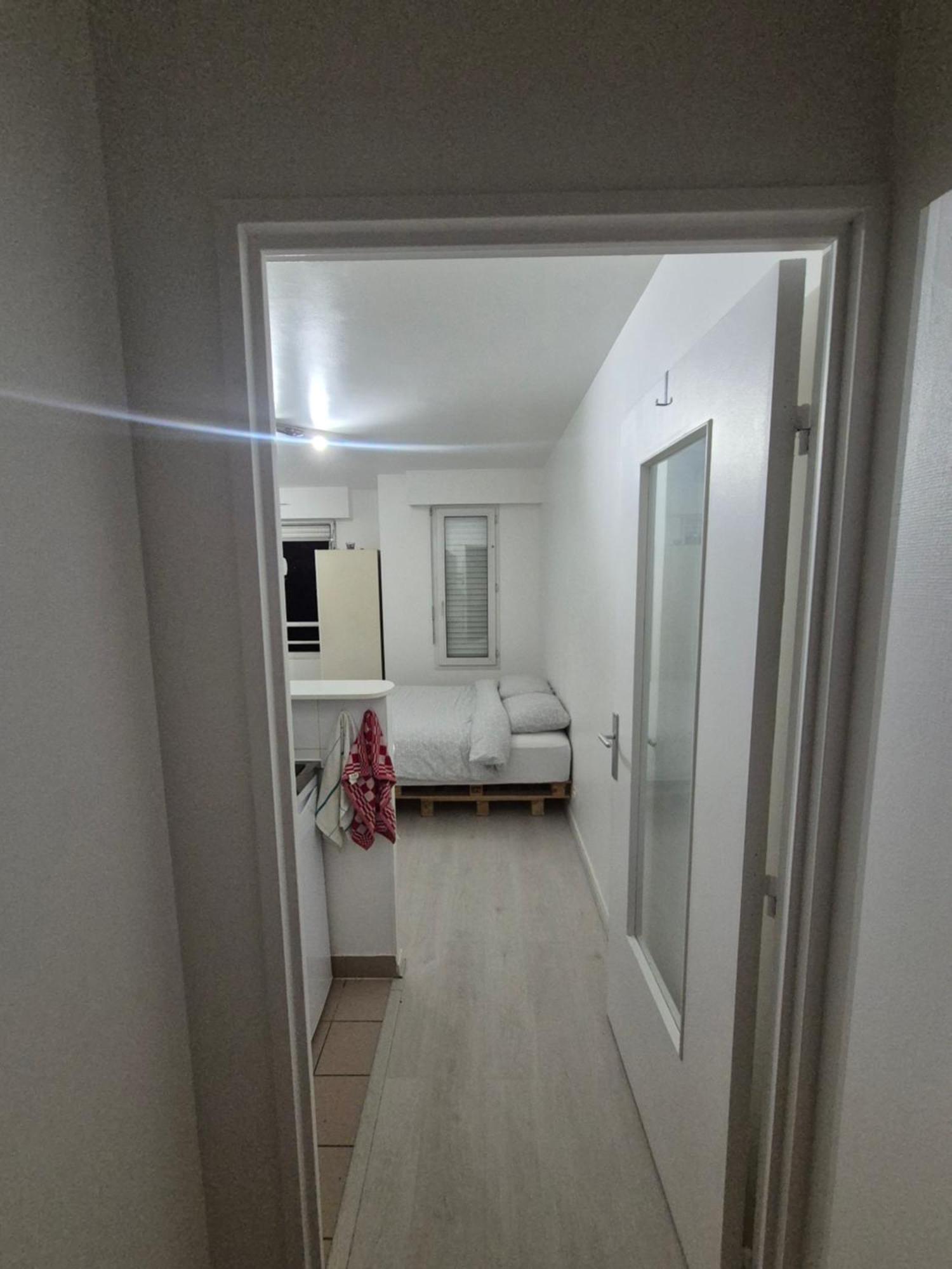Studio A Suresnes Pokój zdjęcie